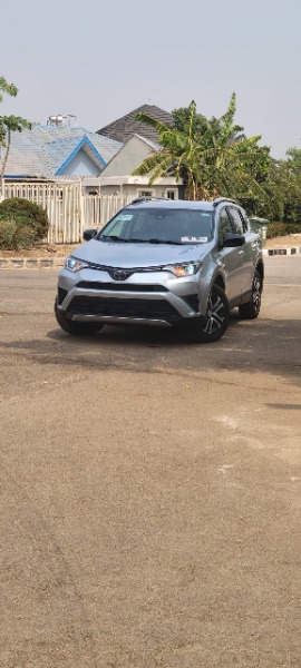 Foreign Used 2017 Toyota RAV4