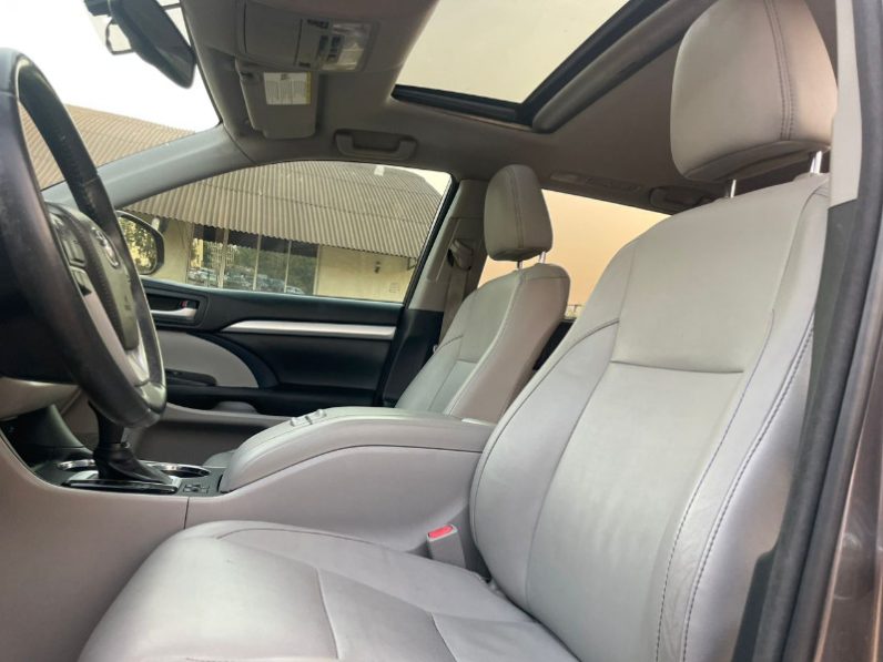 Foreign Used 2016 Toyota Highlander