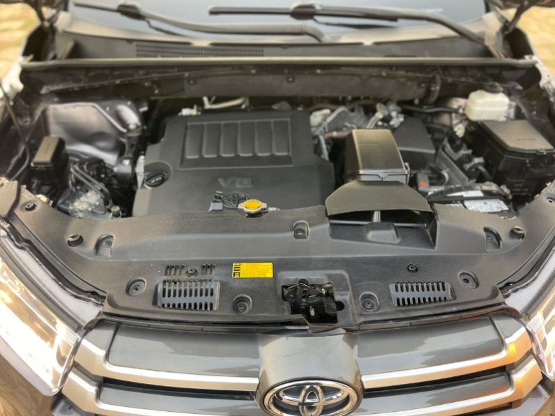 Foreign Used 2016 Toyota Highlander
