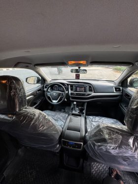 Foreign Used 2016 Toyota Highlander