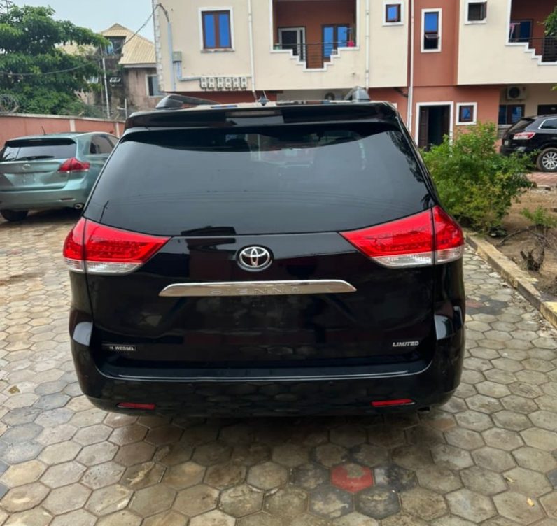 Nigeria Used 2012 Toyota Sienna