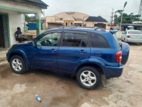 Nigeria Used 2005 Toyota RAV4