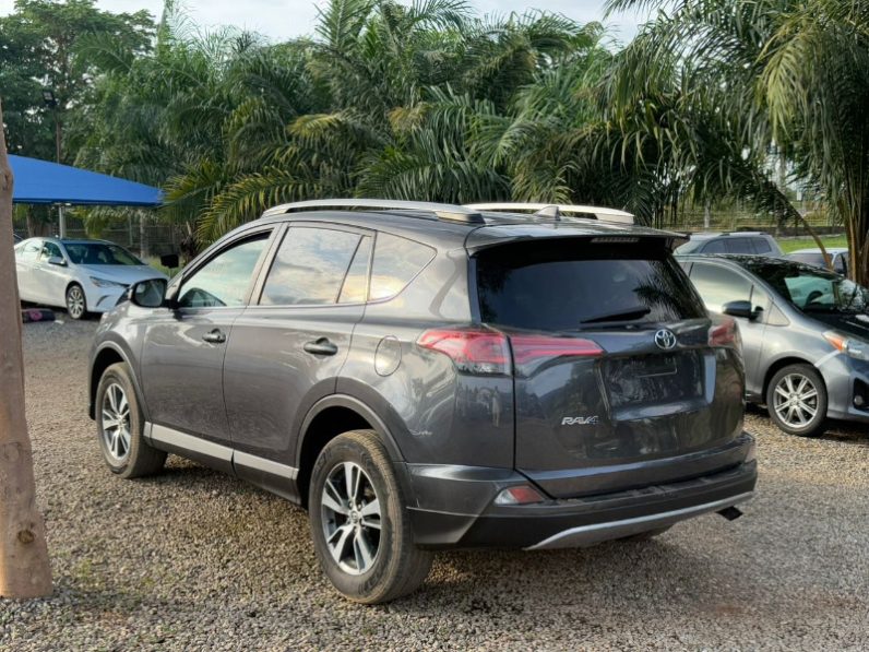 Foreign Used 2016 Toyota RAV4