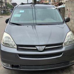 Foreign Used 2005 Toyota Sienna