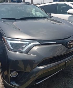 Foreign Used 2018 Toyota RAV4
