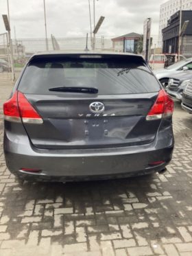 Foreign Used 2011 Toyota Venzas
