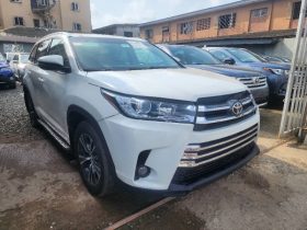Foreign Used 2016 Toyota Highlander Hybrid