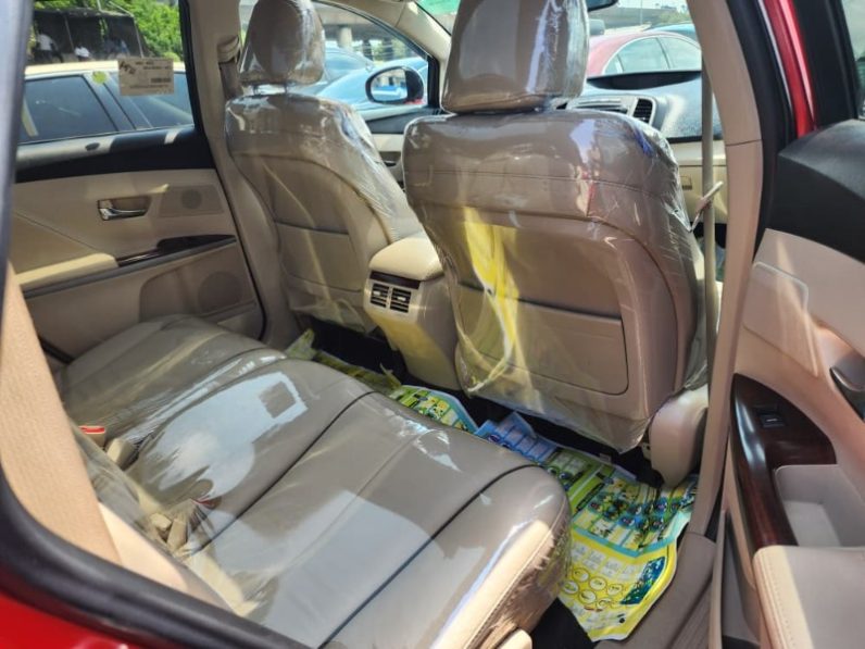 Foreign Used 2011 Toyota Venzas