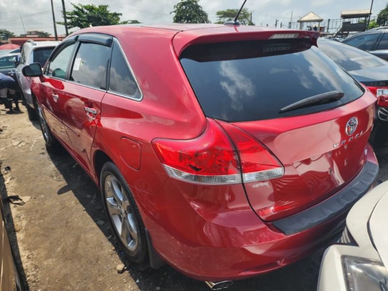 Foreign Used 2011 Toyota Venzas