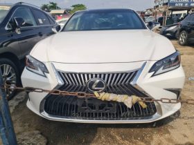 Foreign Used 2021 Lexus ES