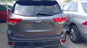 Foreign Used 2019` Toyota Highlander Hybrid