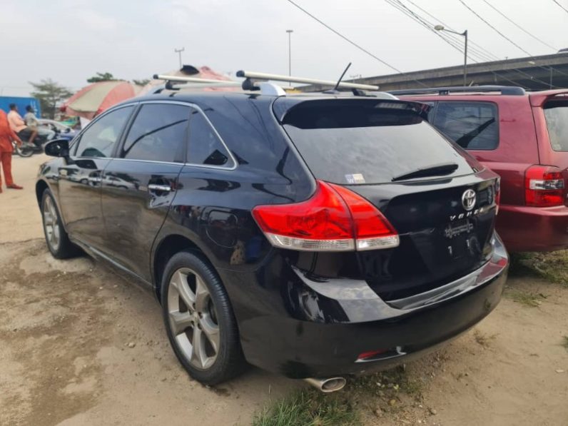 Foreign Used 2011 Toyota Venzas