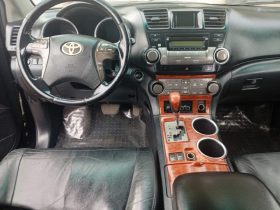 Nigeria Used 2008 Toyota Highlander Hybrid