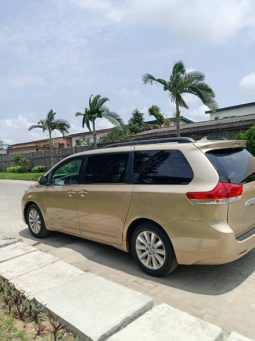 Foreign Used 2012 Toyota Sienna