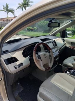 Foreign Used 2012 Toyota Sienna