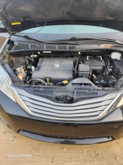Foreign Used 2013 Toyota Sienna