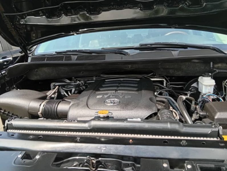 Foreign Used 2015 Toyota Sequoia
