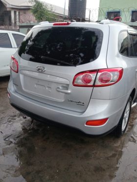 Foreign Used 2010 Hyundai Santa Fe