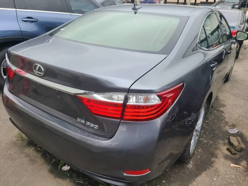 Foreign Used 2013 Lexus ES