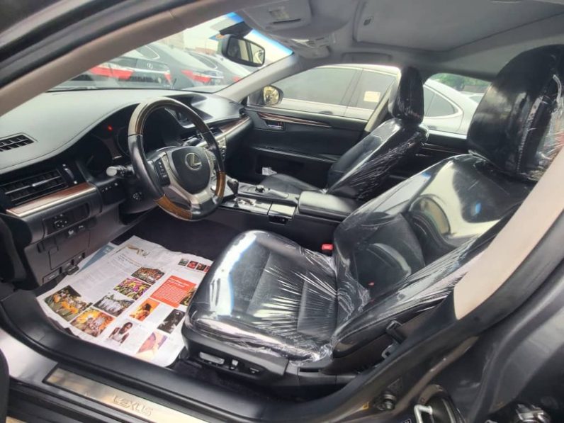 Foreign Used 2013 Lexus ES