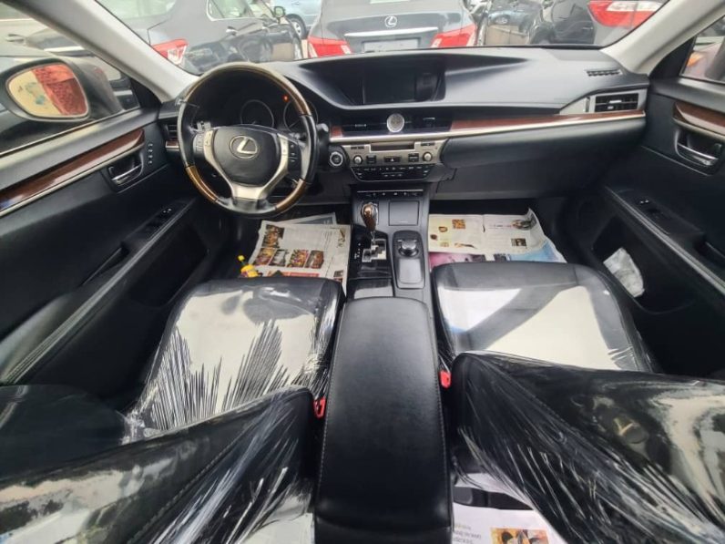 Foreign Used 2013 Lexus ES
