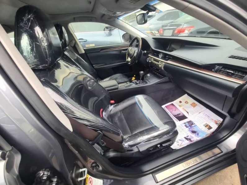 Foreign Used 2013 Lexus ES