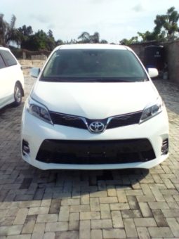 Foreign Used 2018 Toyota Sienna