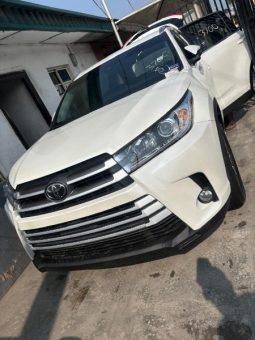 Foreign Used 2019` Toyota Highlander