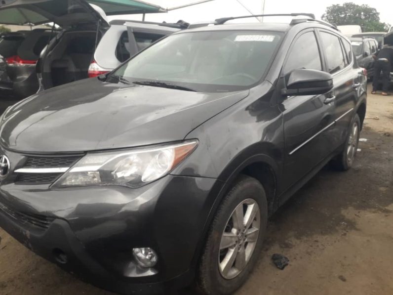 Foreign Used 2013 Toyota RAV4