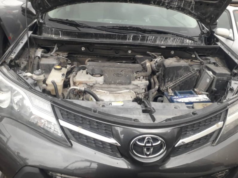 Foreign Used 2013 Toyota RAV4