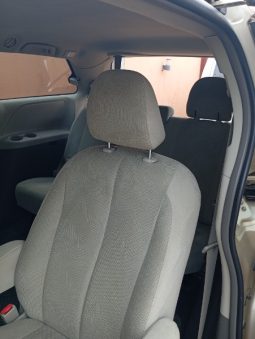 Foreign Used 2011 Toyota Sienna