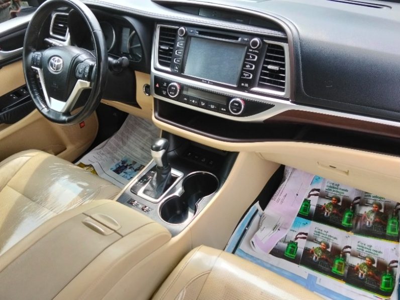 Foreign Used 2015 Toyota Highlander