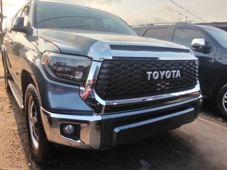 Foreign Used 2015 Toyota Sequoia