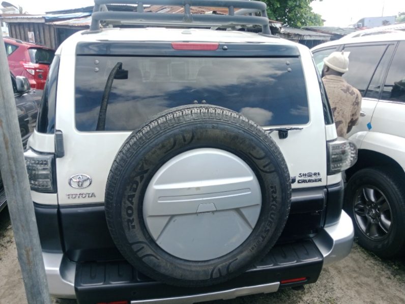 Foreign Used 2013 Toyota FJ Cruise
