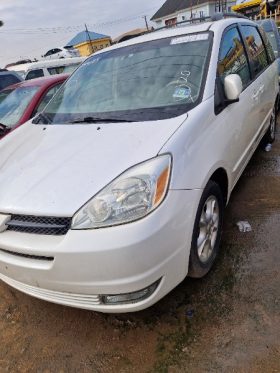 Foreign Used 2005 Toyota Sienna