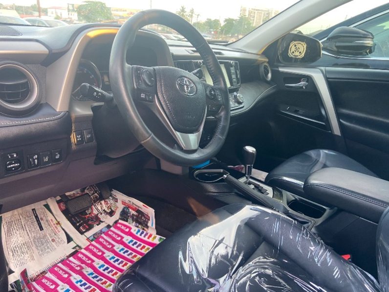 Foreign Used 2018 Toyota RAV4