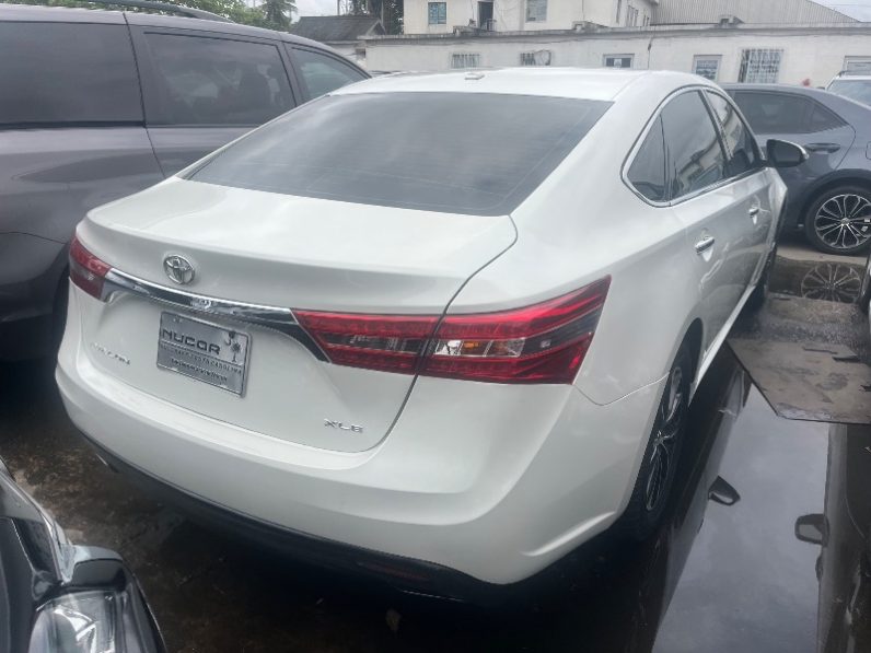 Foreign Used 2016 Toyota Avalon
