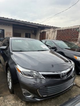 Foreign Used 2013 Toyota Avalon