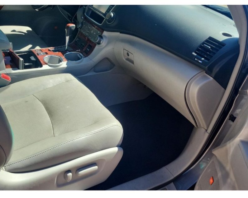 Foreign Used 2013 Toyota Highlander Hybrid