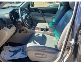Foreign Used 2013 Toyota Highlander Hybrid