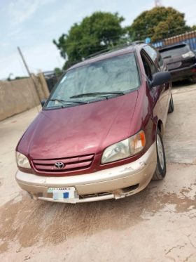Nigeria Used 2002 Toyota Sienna