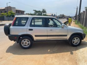 Nigeria Used 1999 Honda CR-V