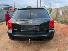 Foreign Used 2004 Toyota Avensis