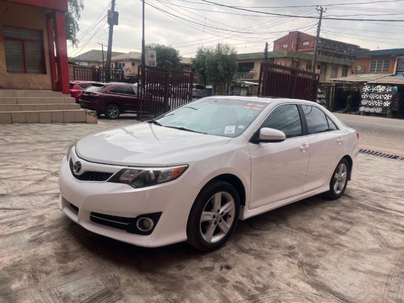 Foreign Used 2012 Toyota Camry