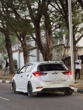 GraphQL Test Car with postman